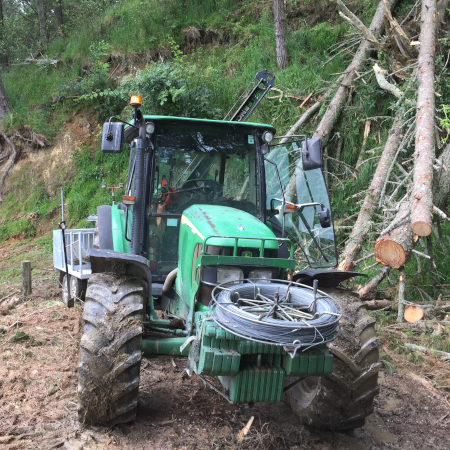 Fencing Tractor Wire Feeder
